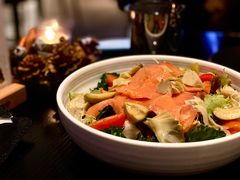 烟熏三文鱼色拉-wineapp葡萄酒餐吧(外滩金融中心店)