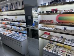 -视野联行眼镜蔡司·依视路官方授权店(顺城店)