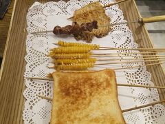 -聚串门儿·东北烧烤(信义坊店)