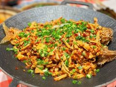 -罗霸蛮老岳阳大排档·鲜货烧烤·土吊子煨砂锅烧菜
