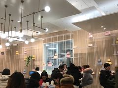 大堂-奈雪的茶(市百一店)