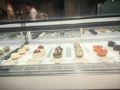 -潮一不贰·法式甜品·生日蛋糕·西式简餐(外滩店)