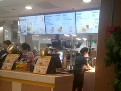 -麦当劳(轻轨曹杨路店)