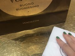 -VENCHI 闻绮(北京国贸商城店)