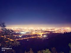 -鬼笑石后山停车场