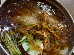 -韩风烤牛肉冷面店