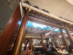 -阿瓦山寨·湘菜现炒·剁椒鱼头王(咸阳总店)