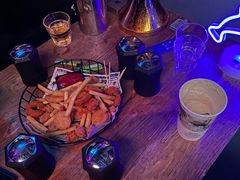 -UP嘻哈酒吧(粉巢店)