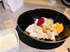 凤梨虾球-穹六人间 people 6(岳阳路店)