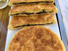 -东口码头·烧鸽子·鱼头泡饼·地方菜(金鹰悦城店)