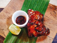 猪猪烤肉-Naughty Nuri’s Phuket