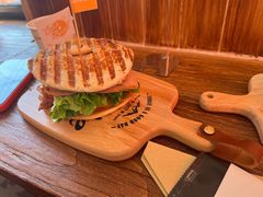 俱乐部贝果-Catch Bagel(芳草地店)