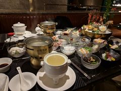 -半岛翡丽海鲜自助餐厅(观风亭店)