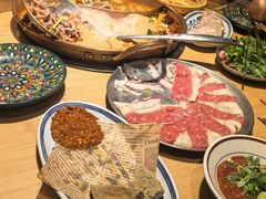 -洱火云南酸菜牛肉火锅(石景山当代商城店)