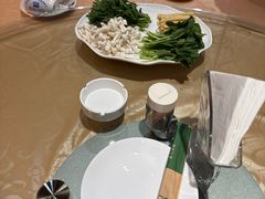-瓦国小镇·果木烤鸭·融合菜(西口店)