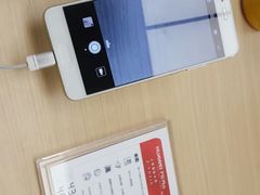 p10plus-华为授权体验店(中山公园来福士)