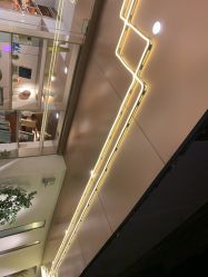 点击看大图 -苏豪路易士·嘉玛发廊