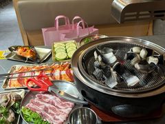 -围炉肉舍丹东海鲜烤肉·烤活鳗(步行街店)