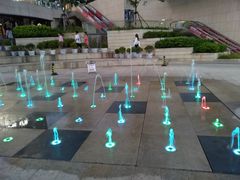 -易生活购物公园