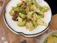 -荣基四海一家·家常菜·海鲜大排档(新安店)