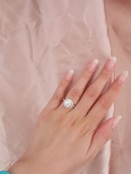 -威德钻石-克拉钻大本营(南京东路店)