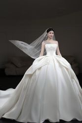 -拉瑞娜LaReine婚纱礼服高级定制