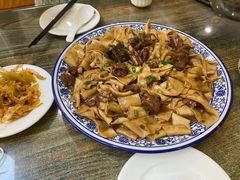 -壹阁胡羊焖饼(特色小吃街店)