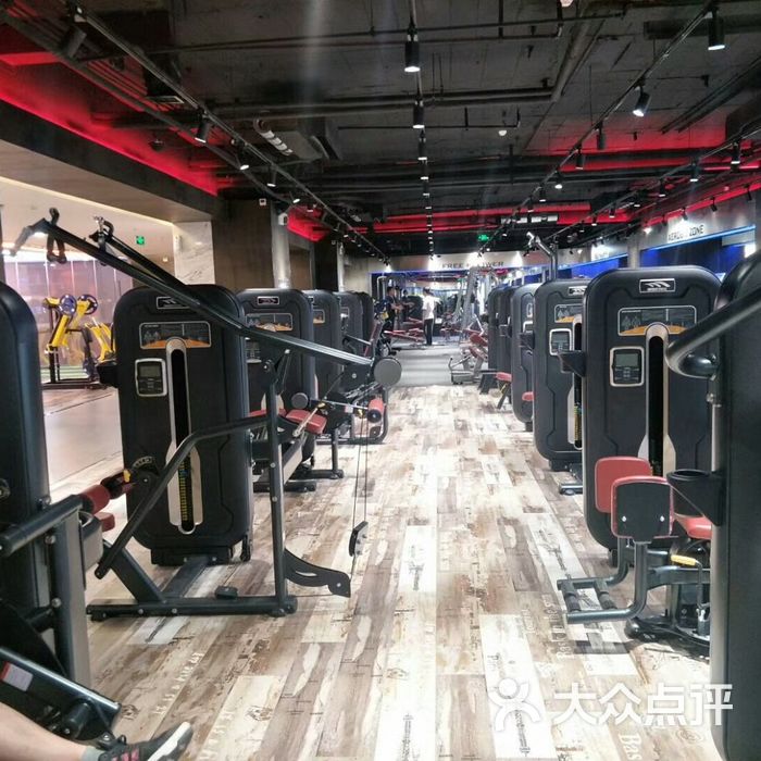 阳光国际游泳健身会所