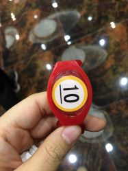 点击看大图 -八佰伴8008星级形象店