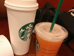 冰摇桃桃乌龙-星巴克(广州淘金路店)
