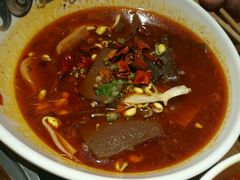 -渝是乎酸菜鱼(龙旗购物中心店)