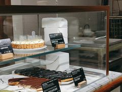 面包甜点陈列柜-WHEAT&BAKER-麥(凯德来福士店)