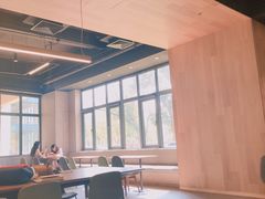 靠窗位-山下C5cafe(惠通时代广场店)