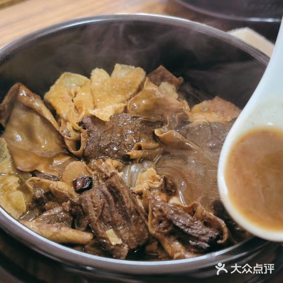 品宴广州佬砂锅(青岛店)