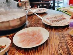 -正能量脆肉鲩火锅