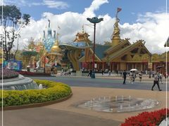 -七彩云南欢乐世界