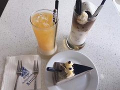 -Nadeje(Plaza Mahkota)