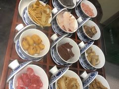 十二道锋味-重庆古老火锅
