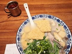小潘特色鸭血粉丝汤-小潘记鸭血粉丝汤