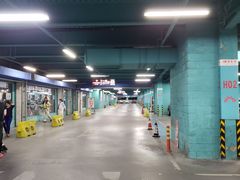 -欧尚超市苏州店停车场(金鸡湖路店)