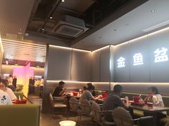 景观位-金鱼盆32年水煮鱼·18秒辣椒炒肉(京西大悦城店)