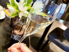 -wineapp葡萄酒餐吧(外滩金融中心店)