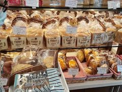 -红宝石·鲜奶小方·海派西点房(南丹店)