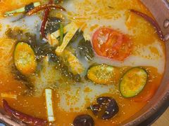 -洱火云南酸菜牛肉火锅(石景山当代商城店)