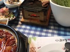 -益百岁牛尾汤(香山路店)