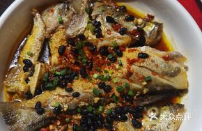 Steamed Salt-Scraped Fish