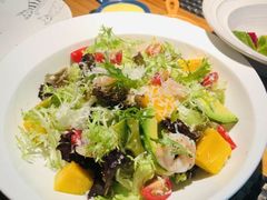 芒果牛油果大虾沙拉-半悦牛排(龙湖西宸天街店)