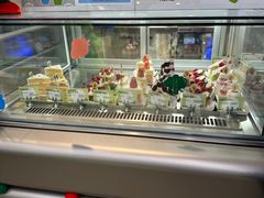 面包甜点陈列柜-PAOPAO Bakery&Café(港汇店)