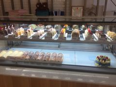 -顶东面包花园·生日蛋糕(世博店)