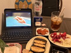 -嘁嘁茶泡饭